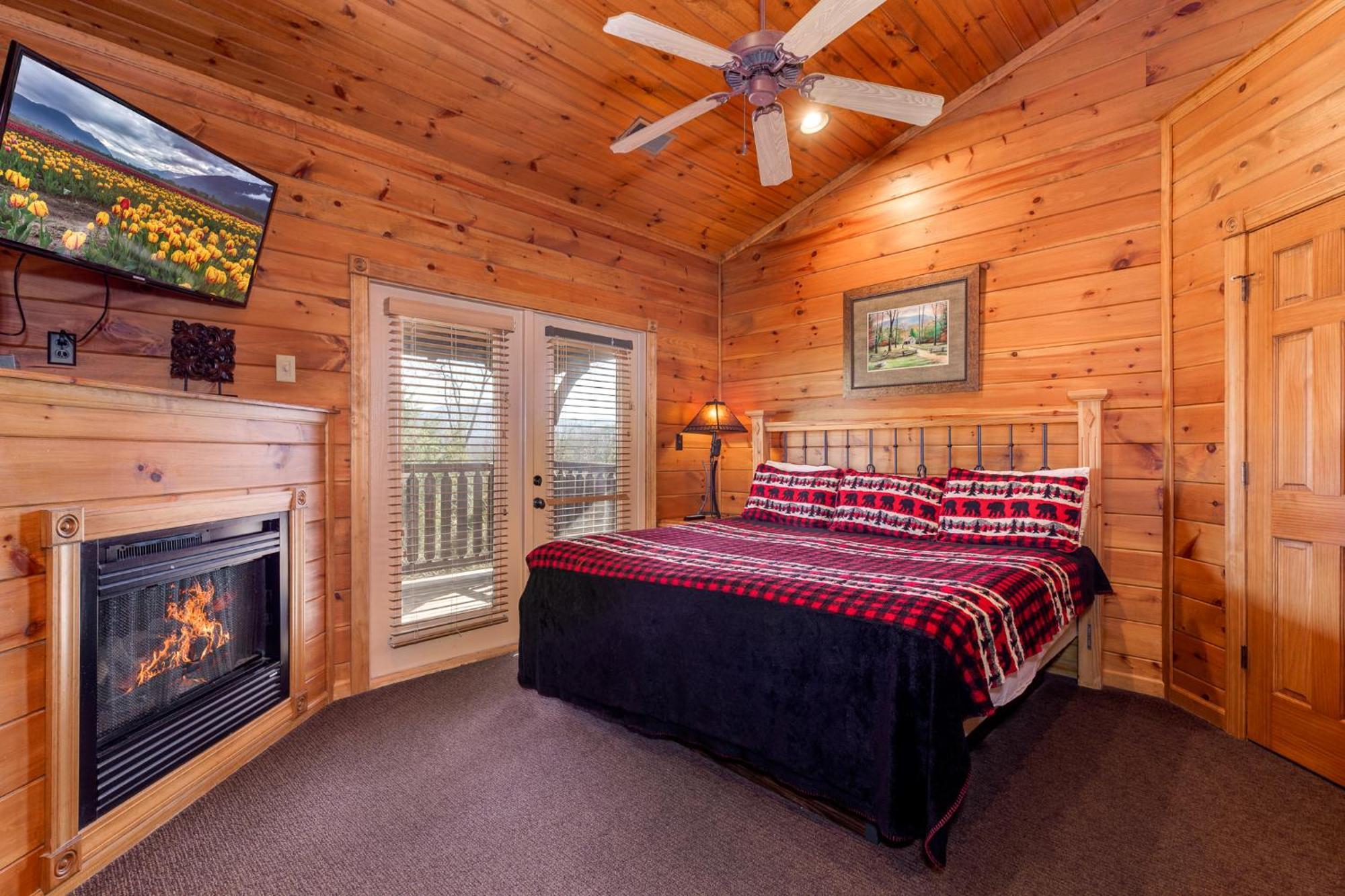 The Great Escape Ii, 5 Bedrooms, Sleeps 17, Game Room, Pool Access, Theater Gatlinburg Exterior photo